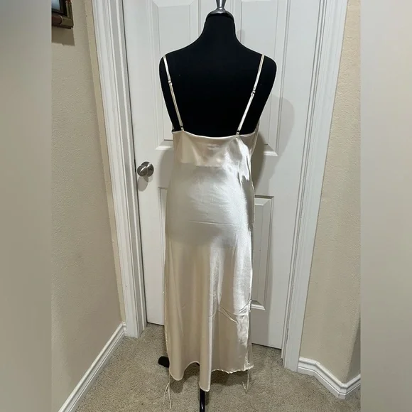 EVNL Chic Cream Satin VINTAGE Slip Dress, ADJUSTABLE SIDE RUCHING. SIZE M - Picture 5 of 11